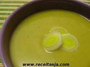 Receita da Sopa de Arroz com Alho Frances