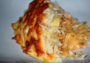 Noodles com frango gratinado