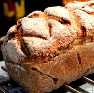 pão de nozes e sultanas