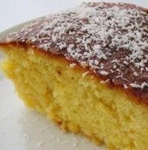 bolo de coco e ananas