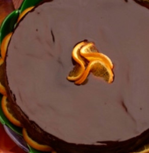 fofo de chocolate com calda de laranja