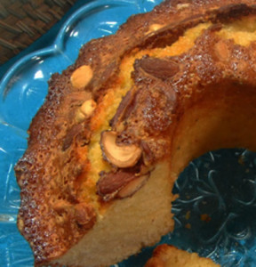 fofo de requeijao com nozes e amendoas