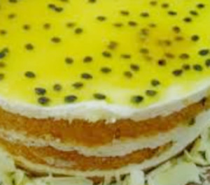 bolo gelado com creme de maracuja