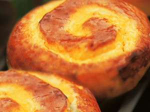 fofos com molho de baunilha